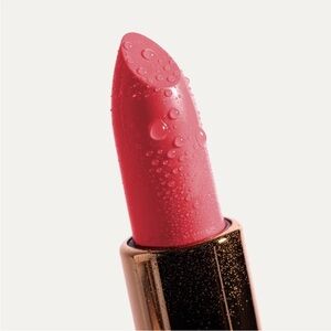 YENSA Super 8 Vibrant Silk Lipstick in “Free Spirit” New peachy nude